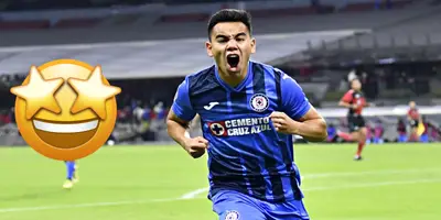 Charly en partido con Cruz Azul. Foto: Sol