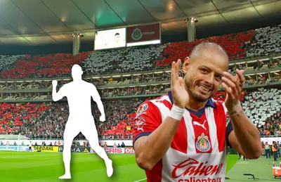 Chicharito aplaudiendo y silueta de jugador celebrando/ Foto ESPN.