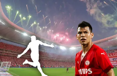 Chucky Lozano y silueta de futbolista/ Foto Rebaño Pasión.