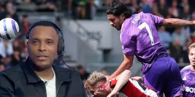 Clinton Morrison reacciona al gol de Raúl Jiménez