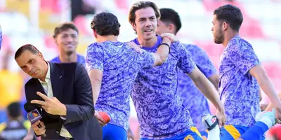 Córdova en calentamiento. Foto: Tigres