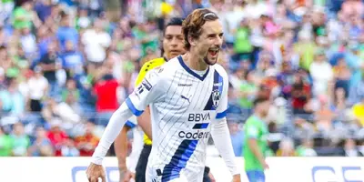 Cortizo en partido con Rayados. Foto: Antena 2