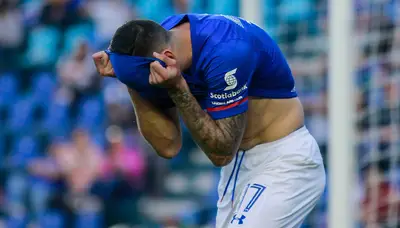 Cruz Azul no solo no logra ganar en el Clausura 2023, el equipo no gana en casa en contra de los regios.