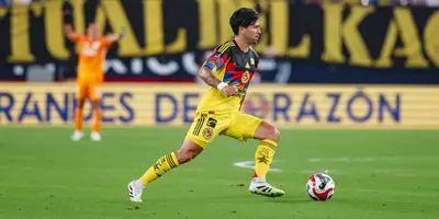 Dávila vs Chivas. Foto: América