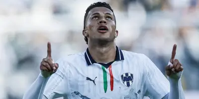 Deossa en partido. Foto: Diario Olé