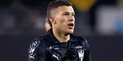 Deossa en partido. Foto; Once Diario