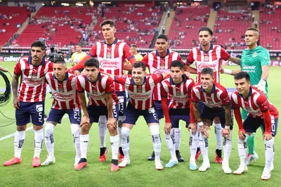 Desde que llegó a Chivas no se ha podido consolidarse con el equipo debido a su bajo rendimiento futbolístico