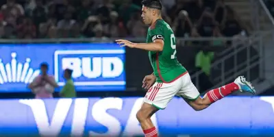 Diego Cocca fue claro sobre los planes que tiene para Raúl Jiménez con la Selección Mexicana.