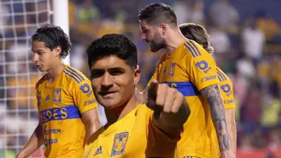 Diego Lainez, André Pierre Gignac, Sebastián Córdova y Nicolás Ibáñez/ Foto: Récord