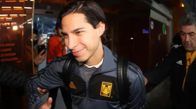 Diego Lainez habló de su paso en Europa y cree que no fracasó en su carrera.