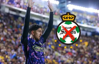 Diego Valdés alzando brazos y escudo de Santos Laguna tachado/Foto Récord.