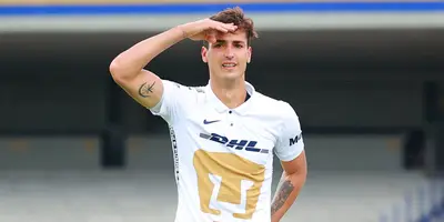 Dinneno en partido. Foto Infobae