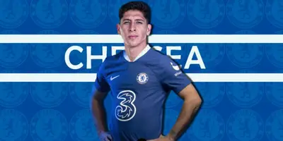 Edson Álvarez con el jersey del Chelsea / FOTO FÚTBOL INGLÉS