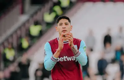 Edson Álvarez/Foto West Ham.