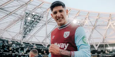 Edson en partido con West Ham. Foto ESTO