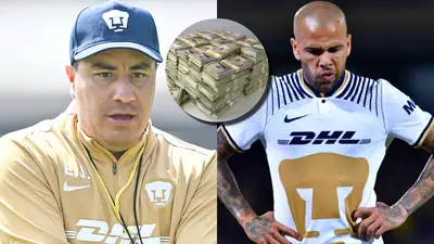 Efraín Juárez y Dani Alves / Foto: BeSoccer