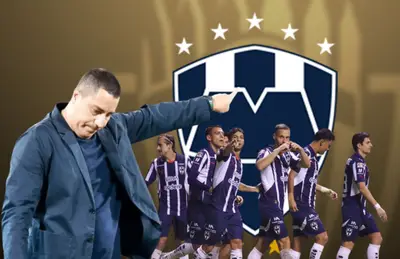 Efraín Juárez y jugadores de Monterrey/Foto Liga BBVA MX.