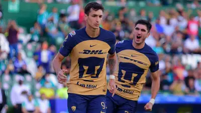 El argentino Juan Ignacio Dinneno marcó su gol 50 en su duelo 101 con los Pumas de la UNAM, en el partido ante el Atlas.