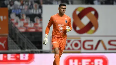El arquero suplente de Rayados Luis Cárdenas fue diagnosticado con varicela y fue aislado de sus compañeros.