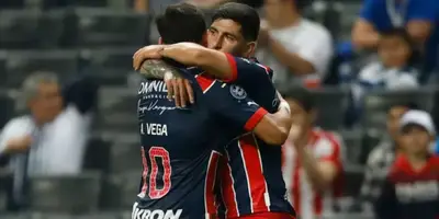 El atacante y el mediocampista rojiblancos alinearán juntos por primera vez después de 14 jornadas de espera