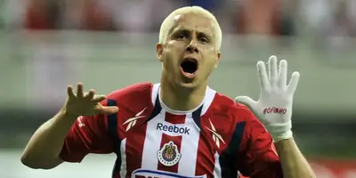 El ‘Bofo’ rechazó una oferta para jugar con América por su sueño desde niño de jugar en Chivas