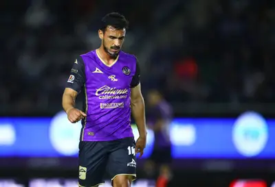 El cuadro de la Perla del Pacífico no encuentra el timón del barco en el semestre.