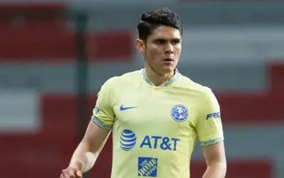 El defensor del América ha perdido la titularidad pero sigue siendo uno de los mejores jugadores.
