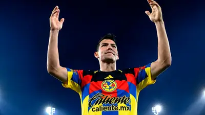 El delantero de solo 30 años todavía no define su futuro.