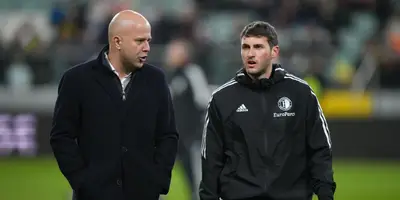 El delantero mexicano fue bajo de último momento ante el Shaktar Donestk