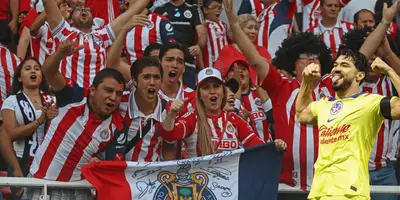 El delantero mexicano fue víctima de burlas este fin de semana.