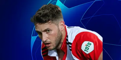 El delantero mexicano tiene actividad esta mañana en Champions.