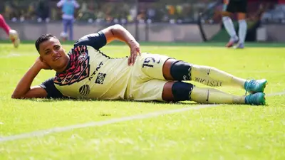 El delantero mexicano tuvo sus mejores años en el América ahora irá a un nuevo equipo