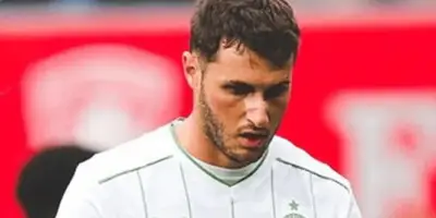 El delantero mexicano vive un gran momento, pero en el encuentro de este fin de semana el Feyenoord y él dejaron a un lado la racha de goles