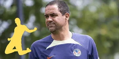 El DT analiza a sus titulares para el arranque del torneo.