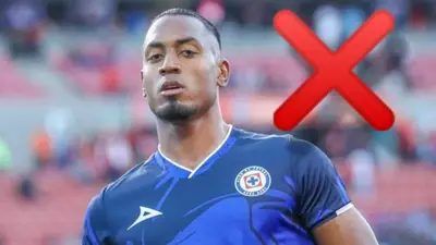 El futbolista colombiano se encuentra en la Cuidad de México luego de no conseguir un permiso especial para viajar.