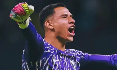 El “heredero” de Ochoa vivió una gran noche contra Juárez con 6 atajadas.