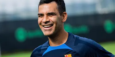 El histórico mexicano continuará haciendo grande su legado en el Barcelona, donde brilló como jugador.