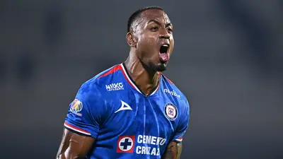El jugador colombiano aún no define su futuro (MexSport).