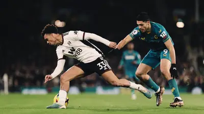 El “lobo mexicano” tardó 23 minutos en dar su primera asistencia en su regreso al once titular de los Wolves