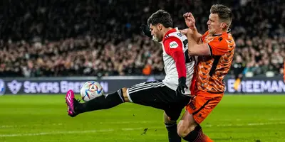 El mexicano participó en los dos goles frente al Volendam