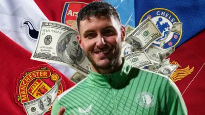 El millonario valor de Santiago Giménez ahora en Feyenoord