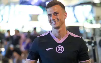 El nuevo refuerzo de la Máquina, Augusto Lotti, no le llenó el ojo al ex-jugador de Cruz Azul.