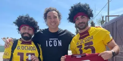 El portero de la Salernitana es reconocido por los aficionados locales y en la Selección Mexicana fue criticado en su última actuación