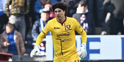 El portero mexicano recibió dos goles de cabeza pero no ha perdido desde su vuelta a la titularidad