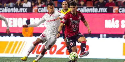 El sublíder dejó escapar una ventaja de tres goles al descanso y regresará a casa con un punto