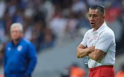 El técnico del Toluca, Ignacio Ambriz declaró en conferencia de prensa que lo contactaron para ser entrenador del Tricolor.