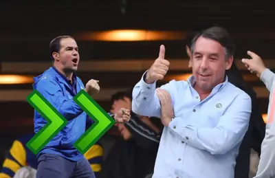 Emilio Azcárraga levantando el dedo pulgar y André Jardine/Foto Récord.