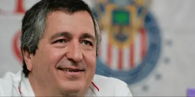 En 2002, el empresario se convirtió en dueño del conjunto rojiblanco en busca de recuperar la esencia histórica del equipo