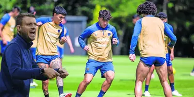 Entrenamiento de los Pumas. Foto: El Universal