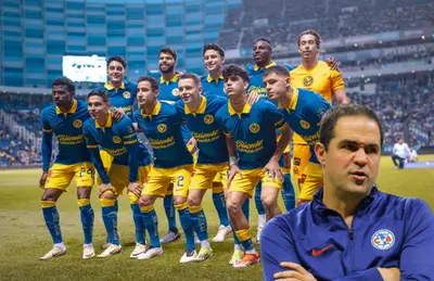 Equipo del América y André Jaridne de brazos cruzados/ Foto América.